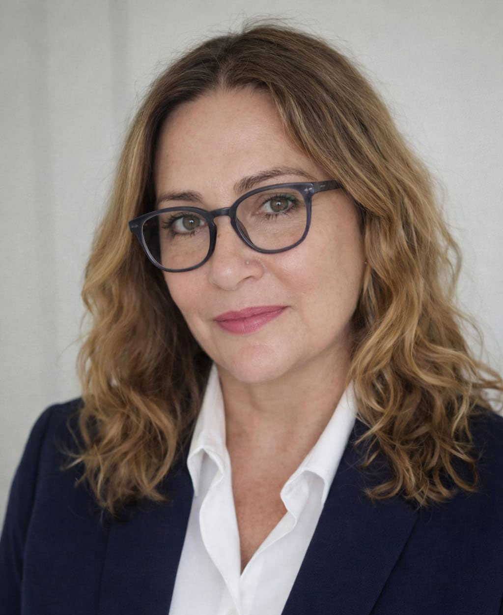LAURA V. CALDUCH